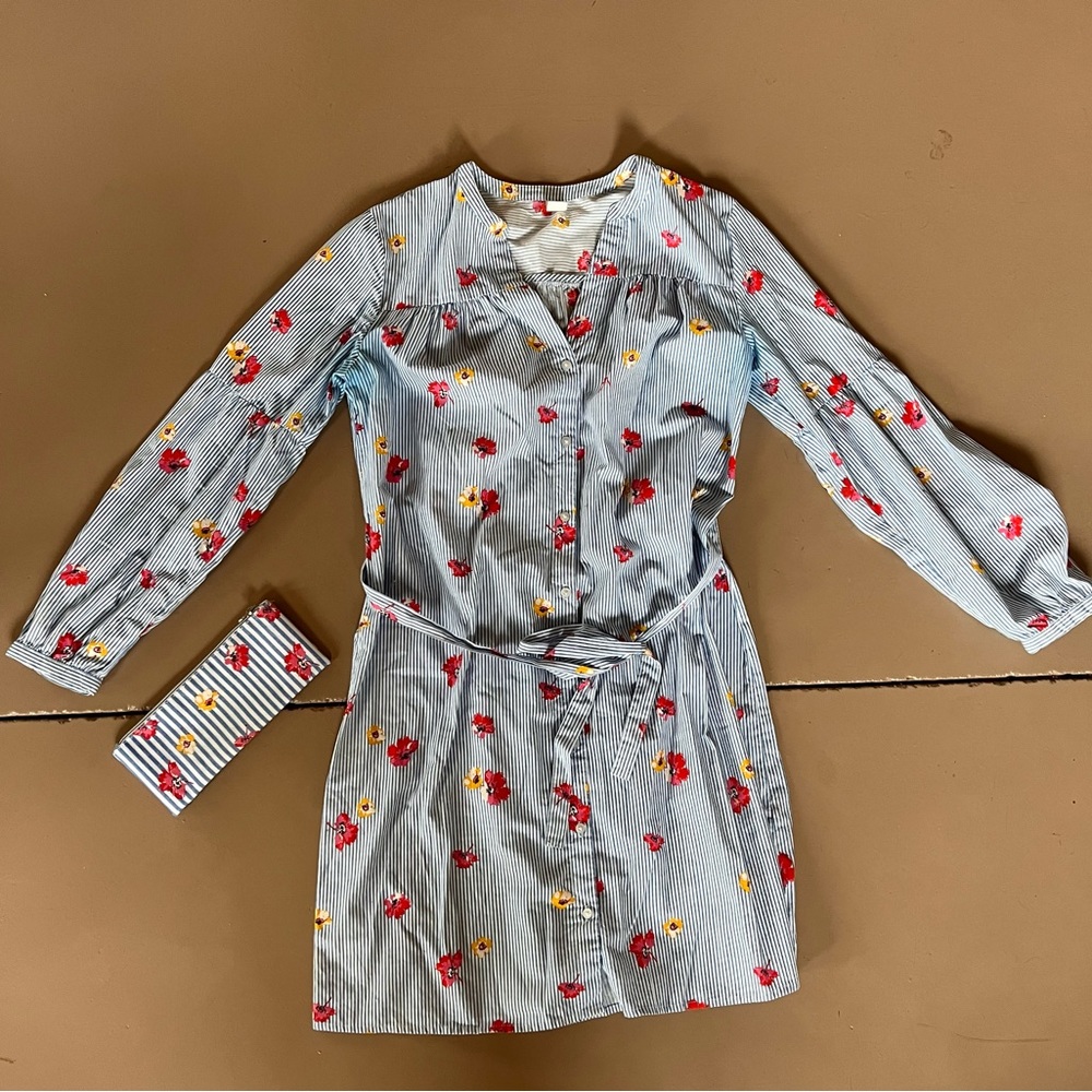 Long sleeve floral midi dress with matching clutch bag